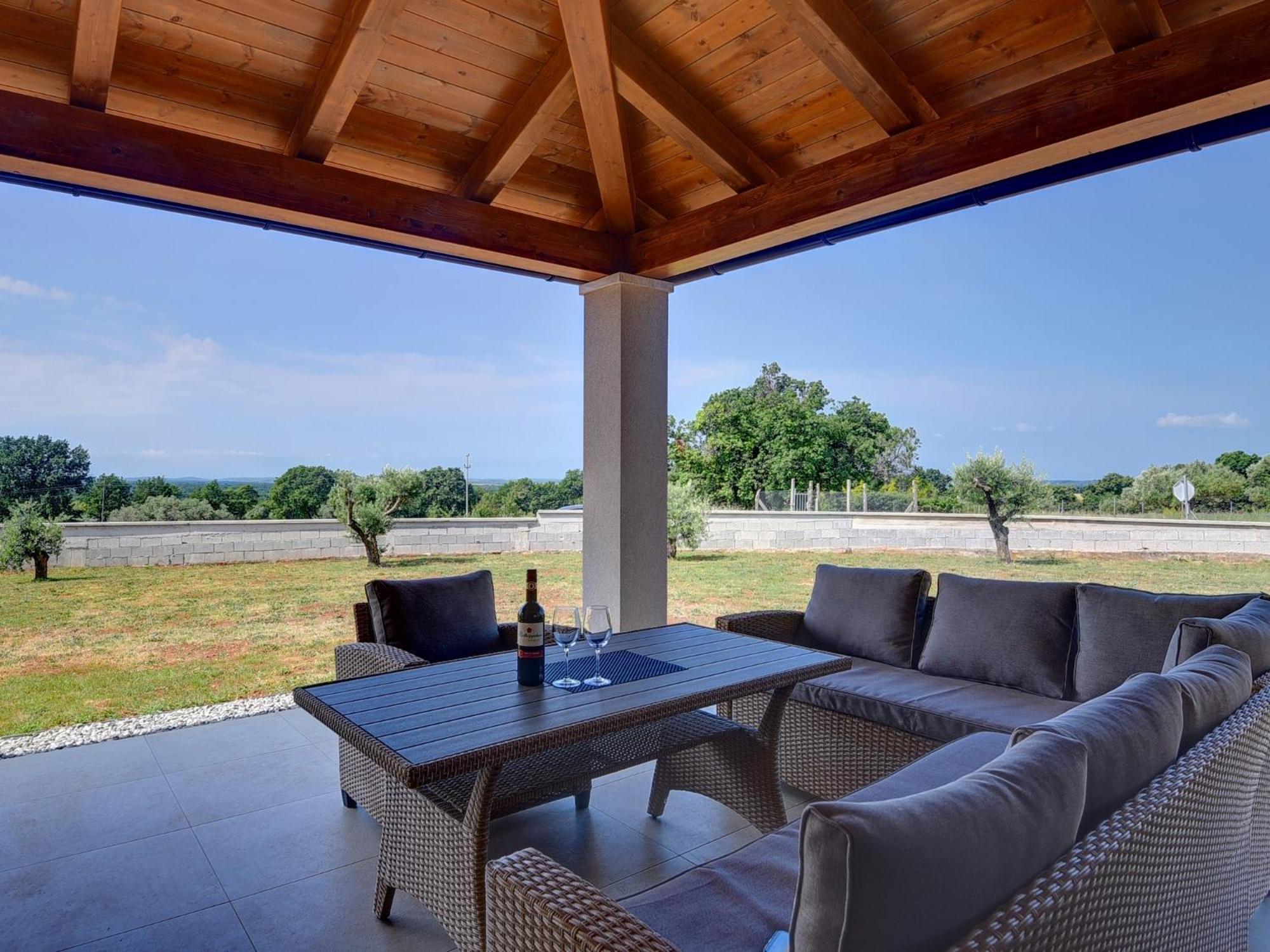 House With A Parking Space Valtura, - 22784 * Pula